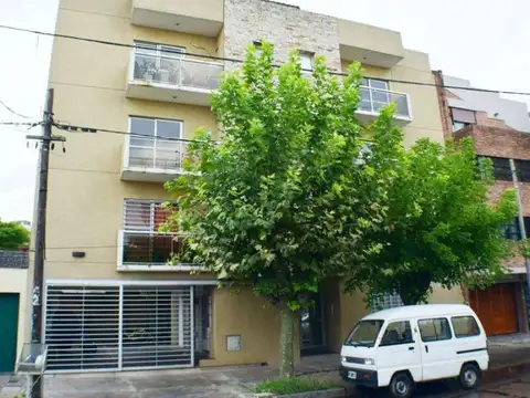 3 AMBIENTES | CASTRO, EMILIO, AVDA. al 100