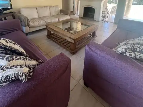 Casa en dos plantas en la Concepción - Lujan
