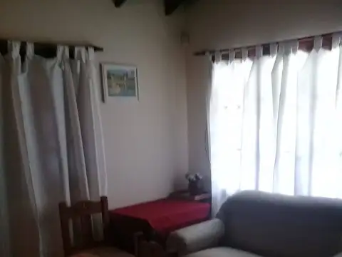 Casa 3 ambientes con 1 baño
