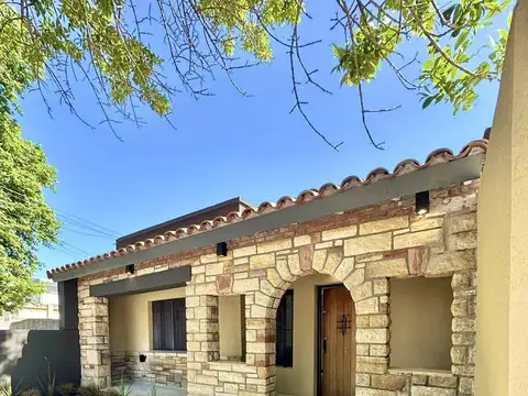 PH de cuatro ambientes al frente con patio, Chacabuco 4000, Nueva Pompeya, Mar del Plata