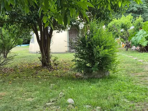 VENTA CASA TIPO IGLU, 3 AMBIENTES, CON LOTE DE 1730M, BARRIO SAKURA 100