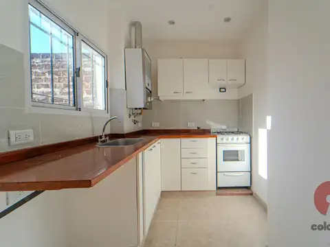 Depto Tipo Casa en Venta 40 años