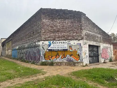 Terreno - Venta - Argentina, Quilmes - ARISTOBULO DEL VALLE 1300