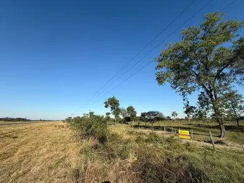 Terreno triagular de 18.000m² sobre Ruta Nacional N° 16