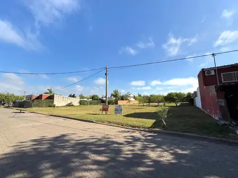 Lote 20x30 luz asfalto y gas en Pueblo General Belgrano