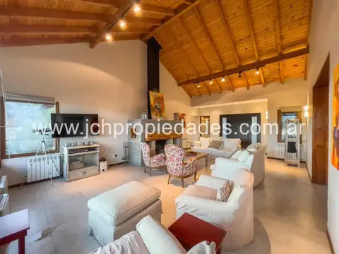 Casa en Venta en Puerto Manzano, USD 1.100.000