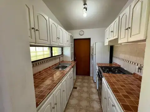 Casa 7 ambientes con 3 baños