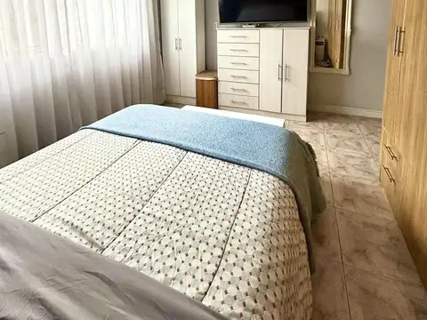 Almirante Brown 1000, Piso 2