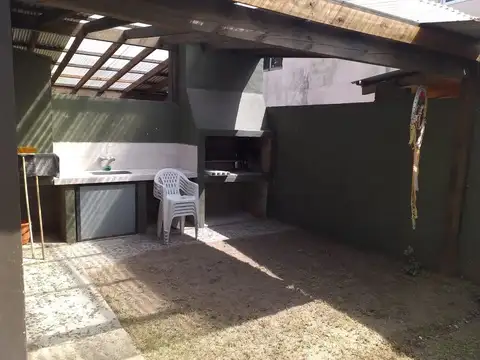Casa en Alquiler Temporal en Mar Del Tuyu, $ 60.000