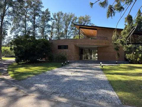 Terreno en Venta en La Arbolada, USD 52.000