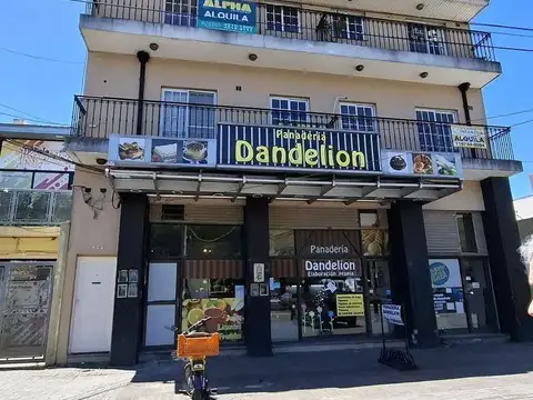 Departamento de 3 ambientes con patio en alquiler | Berazategui centro