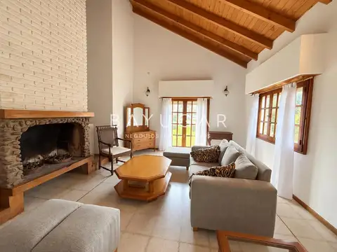 Casa en Venta - Barrio Parque Patagonia - BAHIA BLANCA - OPORTUNIDAD APTO CRÉDITO -  Calle Coliqueo al 82