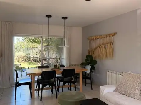 Casa en Venta en Rossen, USD 295.000
