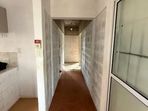 Casa 4 ambientes con 1 baño