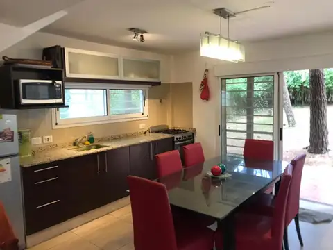 40 e/ Mar del plata y P. del E