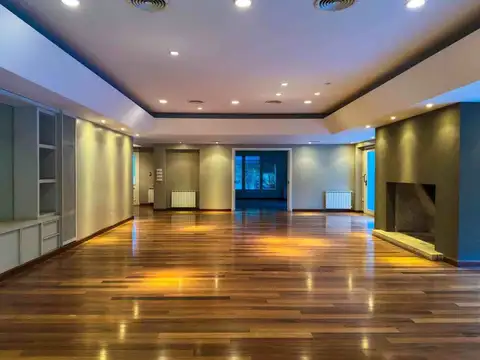 Casa 6 ambientes con 4 baños