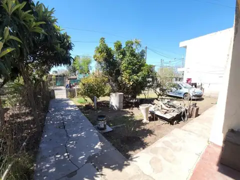 Casa 3 ambientes con 1 baño