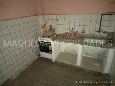 3 AMBIENTES, PH ENTRADA POR PASILLO CON TERRAZA SIN EXPENSAS