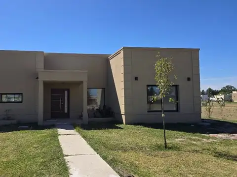 CASA 3 DORMITORIOS EN FINCAS DE SAN VICENTE