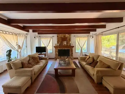 Casa en Alquiler en Los Platanos, USD 3.200