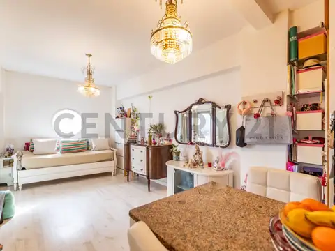 Venta-Permuta Monoambiente con balcón - 2 cocheras - Palermo
