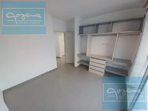 Departamento en Venta en Parque Chacabuco, USD 130.000