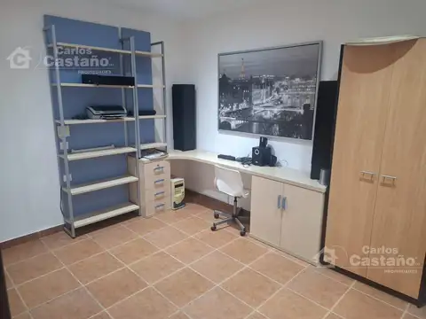 PH al Frente, 3 Amb. a Nuevo con Garaje, Patio y Sin Expensas.