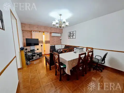 Venta de departamento de 4 ambientes con balcón en Dock Sud