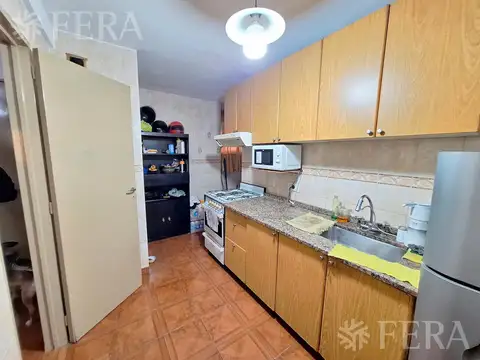 Venta de departamento de 4 ambientes con balcón en Dock Sud