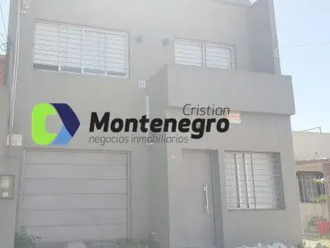 Casa - Venta - Argentina, Berazategui - Calle 135 1616