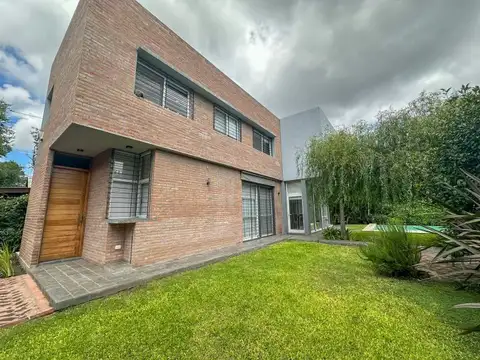 Casa en Venta de 4 dormitorios