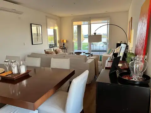 Casa en Alquiler en El Cantón - Barrio Golf, USD 2.600