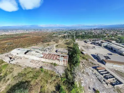 VENTA | Nave Industrial con oficinas en Palpalá a refaccionar