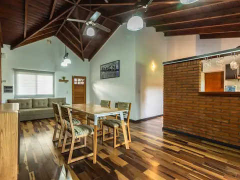 Casa 4 ambientes con 1 baño