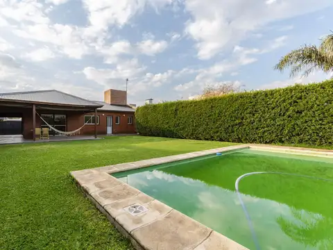 CASA EN VENTA EN BARRIO CANTEGRIL FUNES