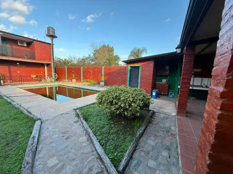 Casa 7 ambientes con 1 baño