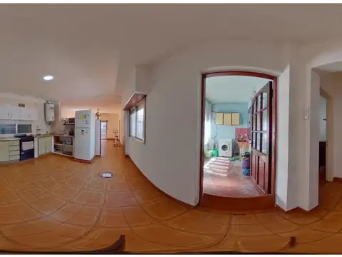 PH en contrafrente- Amplio living comedor y cocina