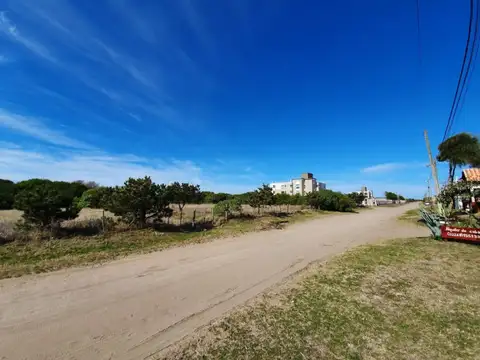 Terreno en Venta 40  mts Fondo