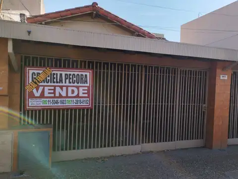 EXCELENTE PROPIEDAD IDEAL 2 FAMILIAS