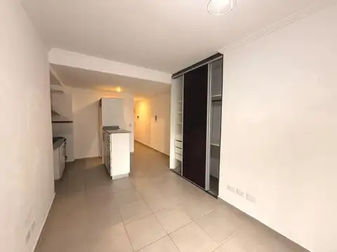 Oficina en Alquiler al Este
