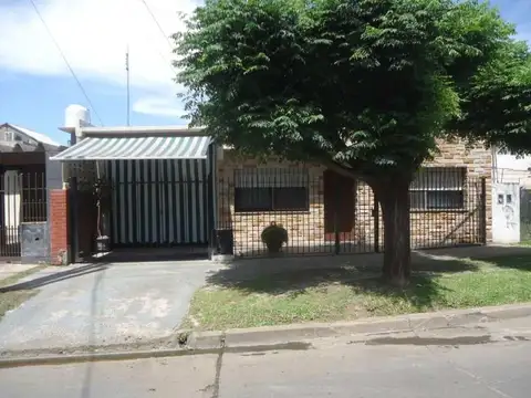 CASA  VENTA  ITUZAINGO