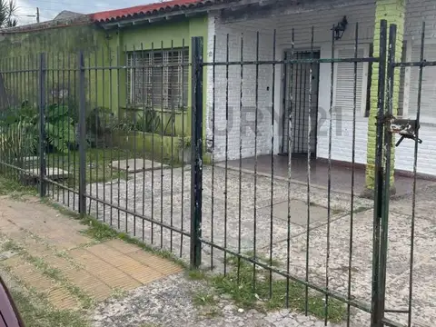 venta casa multifamiliar 5 ambientes en total Moron