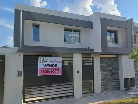 4 Ambientes,Cochera, Pileta Dominguez al 3200, Castelar