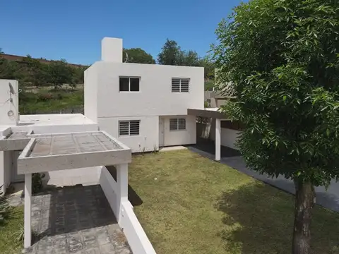 VENTA DUPLEX HOUSING VILLA ALLENDE 3 DORMITORIOS