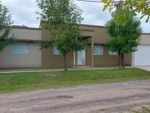 Calle s/n (Complejo La Huella) 100