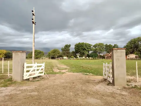 Ruta Provincial N° 1 esquina Av Felipe Varela/Hnas Villagrán 100