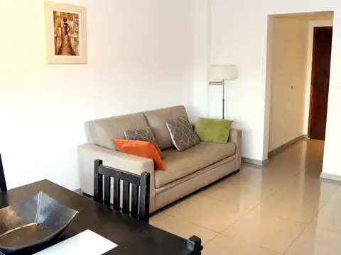 Hermoso dos ambientes frente a la Quinta de Olivos - Olivos Zona Norte