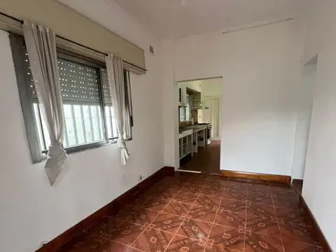Depto Tipo Casa en Alquiler de 3 ambientes