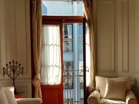 Venta Departamento 5 ambientes Montserrat