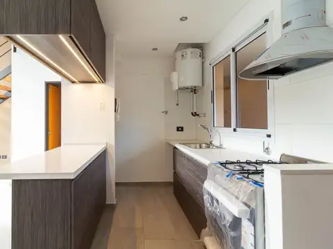 Depto Tipo Casa en Venta de 2 ambientes